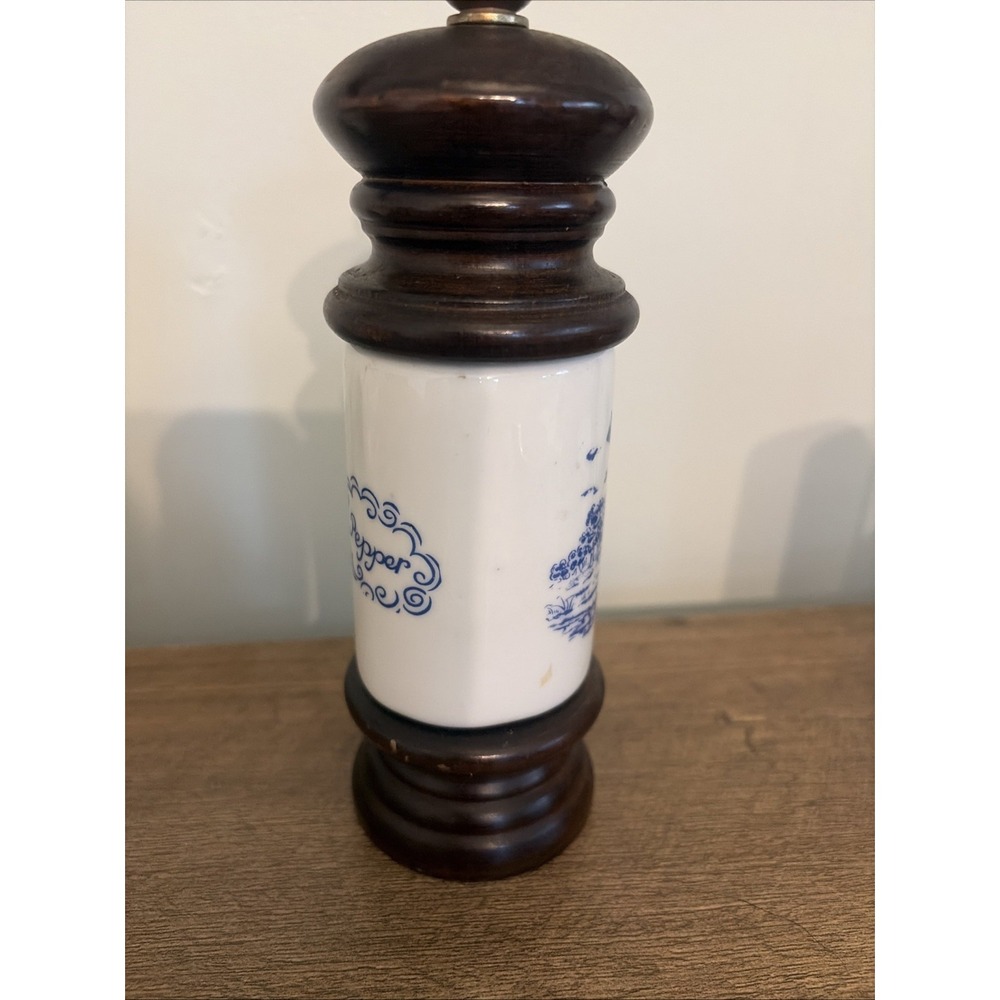 Delft White And Blue Pepper Grinder With Windmill. Holland, Dutch - Picture 5 of 7